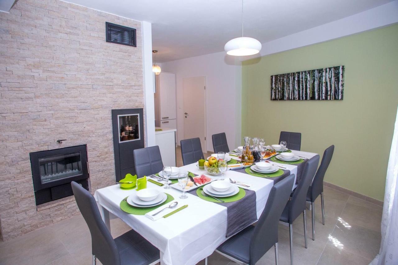 Orljak Villa *